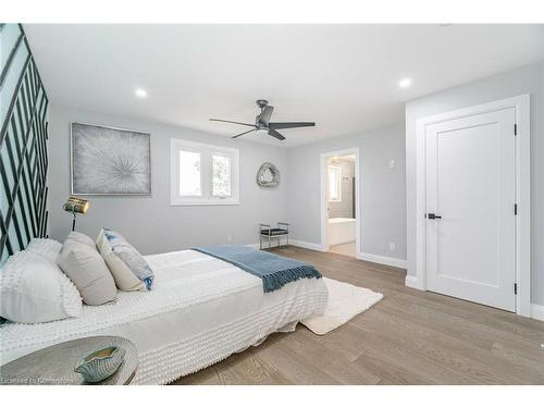 1204 West 5Th Street, Hamilton, ON - Indoor Photo Showing Bedroom