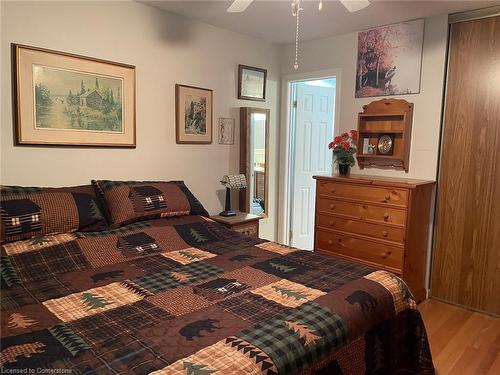 439 Mooney Crescent, Orillia, ON - Indoor Photo Showing Bedroom