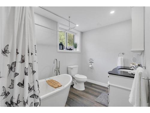 8037 Springwater Road, Aylmer, ON - Indoor Photo Showing Bathroom