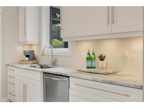 8037 Springwater Road, Aylmer, ON - Indoor Photo Showing Kitchen With Upgraded Kitchen