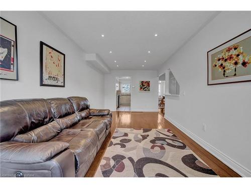 63-9800 Mclaughlin Road N, Brampton, ON - Indoor Photo Showing Living Room