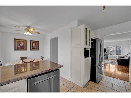 63-9800 Mclaughlin Road N, Brampton, ON - Indoor Photo Showing Kitchen