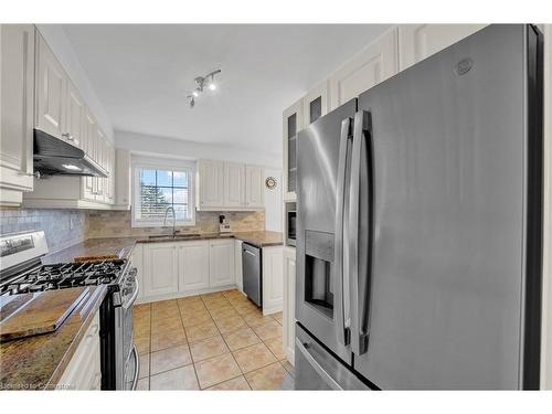 63-9800 Mclaughlin Road N, Brampton, ON - Indoor Photo Showing Kitchen With Stainless Steel Kitchen With Upgraded Kitchen