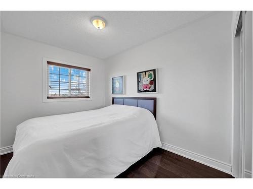 63-9800 Mclaughlin Road N, Brampton, ON - Indoor Photo Showing Bedroom