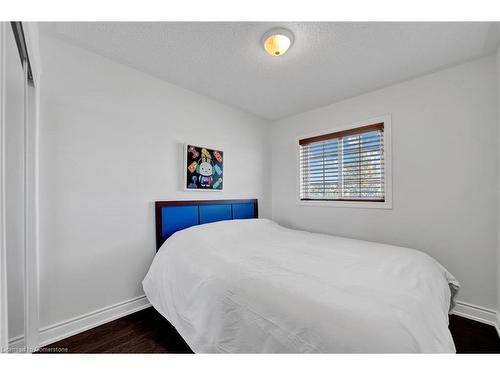 63-9800 Mclaughlin Road N, Brampton, ON - Indoor Photo Showing Bedroom