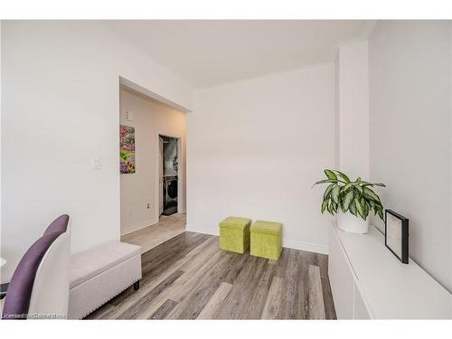 3300 Erasmum Street, Oakville, ON - Indoor Photo Showing Other Room