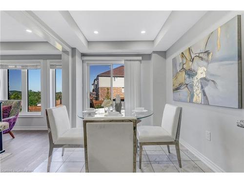 4-740 Linden Drive, Cambridge, ON - Indoor Photo Showing Dining Room