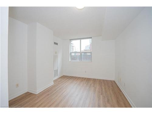 256-313 Richmond Street E, Toronto, ON - Indoor Photo Showing Other Room