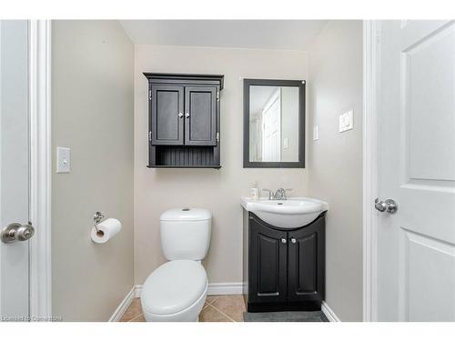 43 Sinclair Street, Guelph, ON - Indoor Photo Showing Bathroom