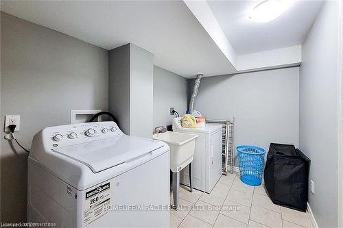 26-62 Riverdale Drive, Hamilton, ON - Indoor Photo Showing Laundry Room