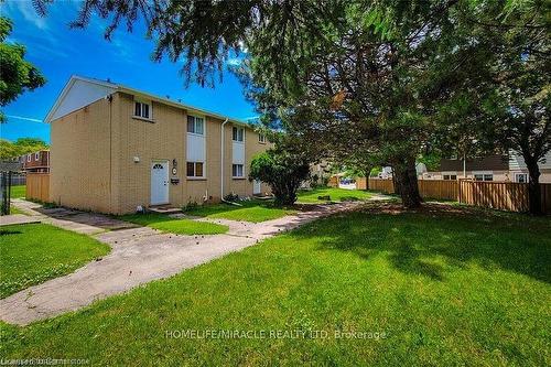 26-62 Riverdale Drive, Hamilton, ON - Outdoor