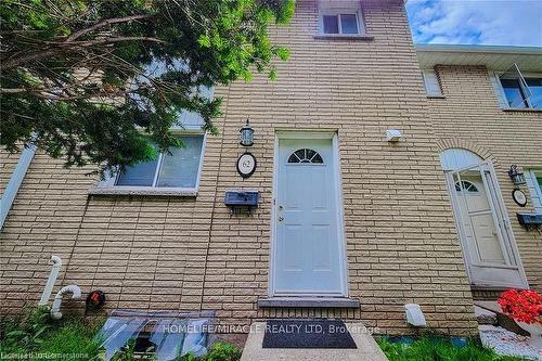 26-62 Riverdale Drive, Hamilton, ON - Outdoor