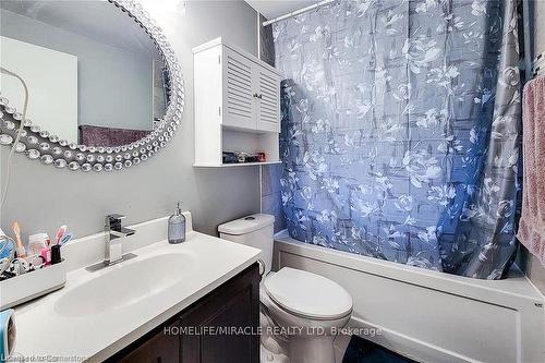 26-62 Riverdale Drive, Hamilton, ON - Indoor Photo Showing Bathroom