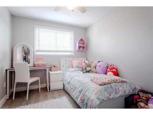 7-2258 Upper Middle Road, Burlington, ON - Indoor Photo Showing Bedroom