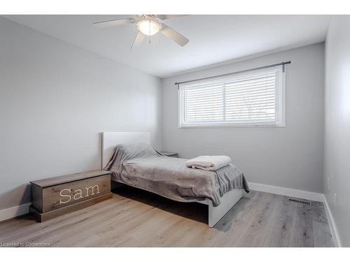 7-2258 Upper Middle Road, Burlington, ON - Indoor Photo Showing Bedroom