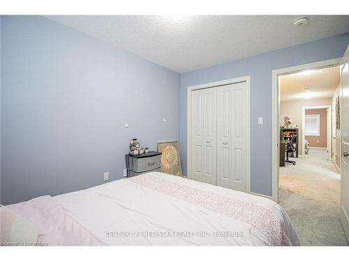 214 Poppy Drive E, Guelph, ON - Indoor Photo Showing Bedroom