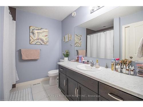 214 Poppy Drive E, Guelph, ON - Indoor Photo Showing Bathroom