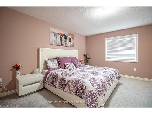 214 Poppy Drive E, Guelph, ON - Indoor Photo Showing Bedroom