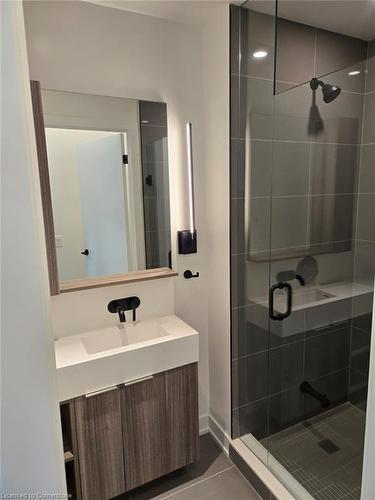 2607-127 Broadway Avenue, Toronto, ON - Indoor Photo Showing Bathroom