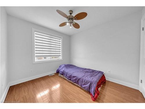 47 Queen Street N, Thorold, ON - Indoor Photo Showing Bedroom