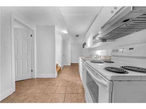 47 Queen Street N, Thorold, ON - Indoor Photo Showing Kitchen