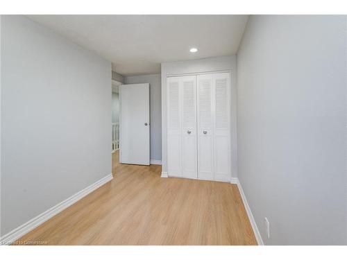 54-210 Glamis Road, Cambridge, ON - Indoor Photo Showing Other Room