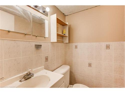 54-210 Glamis Road, Cambridge, ON - Indoor Photo Showing Bathroom