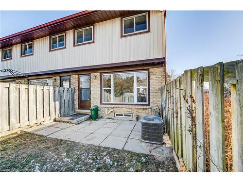 54-210 Glamis Road, Cambridge, ON - Outdoor