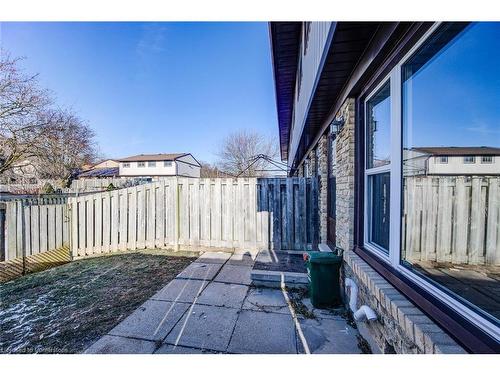 54-210 Glamis Road, Cambridge, ON - Outdoor