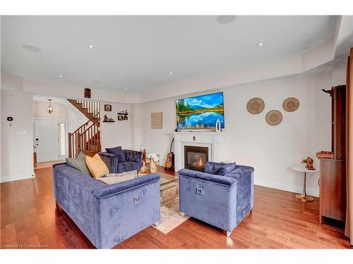 17 Lagoon Avenue, Hamilton, ON - Indoor Photo Showing Living Room With Fireplace