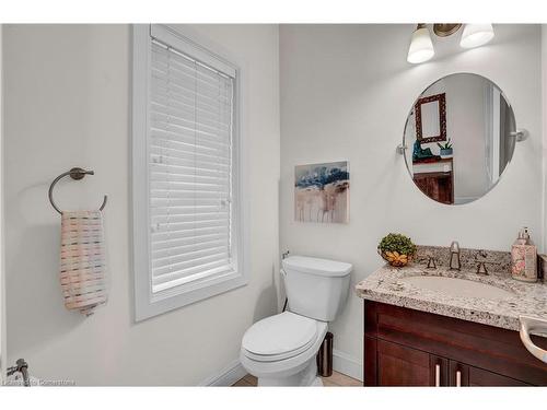 17 Lagoon Avenue, Hamilton, ON - Indoor Photo Showing Bathroom