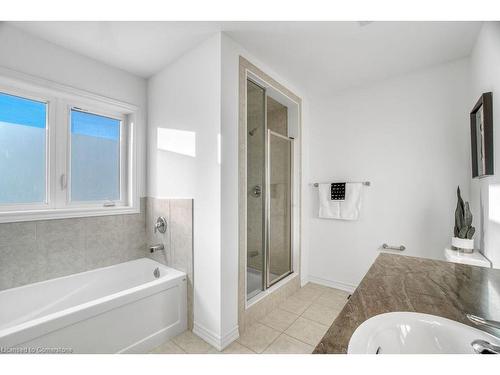 9 Copeman Avenue, Brantford, ON - Indoor Photo Showing Bathroom