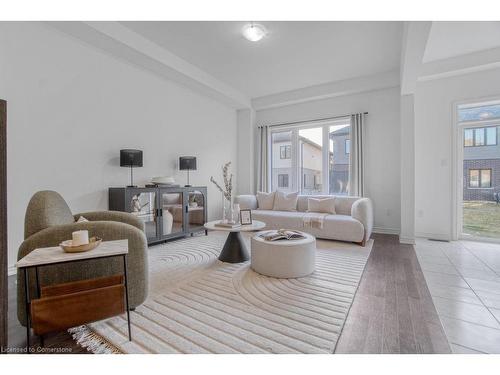 9 Copeman Avenue, Brantford, ON - Indoor Photo Showing Living Room