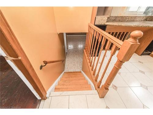 4211 Brandon Gate Drive, Mississauga, ON - Indoor Photo Showing Other Room