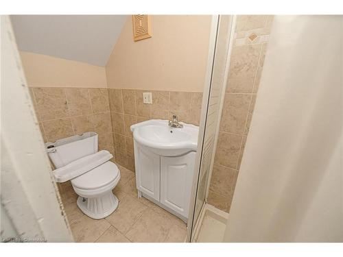 4211 Brandon Gate Drive, Mississauga, ON - Indoor Photo Showing Bathroom