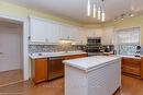 35 William Street, St. Thomas, ON  - Indoor Photo Showing Kitchen 