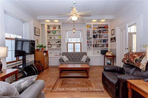 35 William Street, St. Thomas, ON - Indoor Photo Showing Living Room