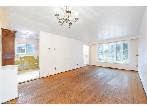 23 Gardentree Street, Toronto, ON - Indoor Photo Showing Other Room