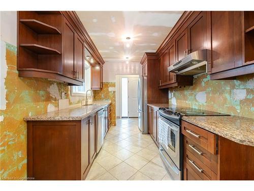 23 Gardentree Street, Toronto, ON - Indoor Photo Showing Kitchen With Upgraded Kitchen