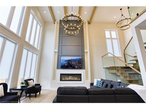 67 Creanona Boulevard, Stoney Creek, ON - Indoor Photo Showing Living Room With Fireplace