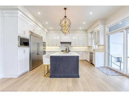 67 Creanona Boulevard, Stoney Creek, ON - Indoor Photo Showing Kitchen