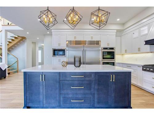 67 Creanona Boulevard, Stoney Creek, ON - Indoor Photo Showing Kitchen With Upgraded Kitchen