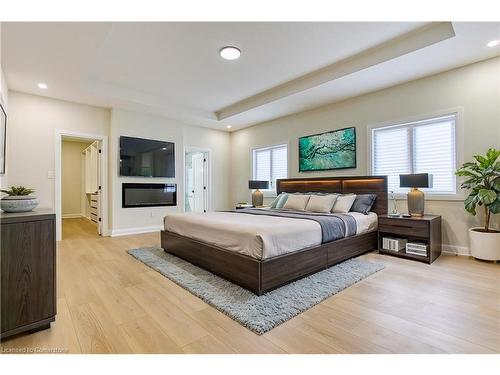 67 Creanona Boulevard, Stoney Creek, ON - Indoor Photo Showing Bedroom