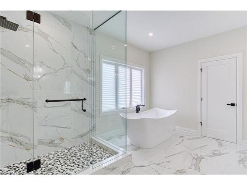 67 Creanona Boulevard, Stoney Creek, ON - Indoor Photo Showing Bathroom