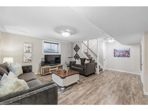 143 Stewart Street, Oakville, ON - Indoor Photo Showing Living Room