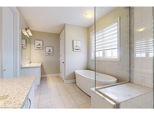 4 Brigham Avenue, Binbrook, ON - Indoor Photo Showing Bathroom