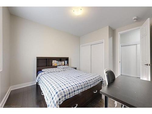 4 Brigham Avenue, Binbrook, ON - Indoor Photo Showing Bedroom