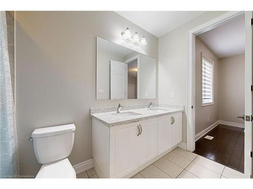 4 Brigham Avenue, Binbrook, ON - Indoor Photo Showing Bathroom