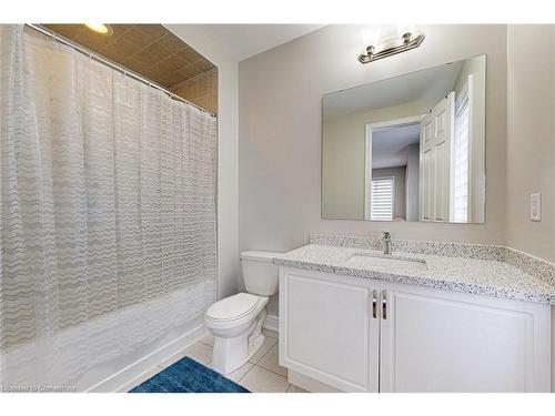 4 Brigham Avenue, Binbrook, ON - Indoor Photo Showing Bathroom