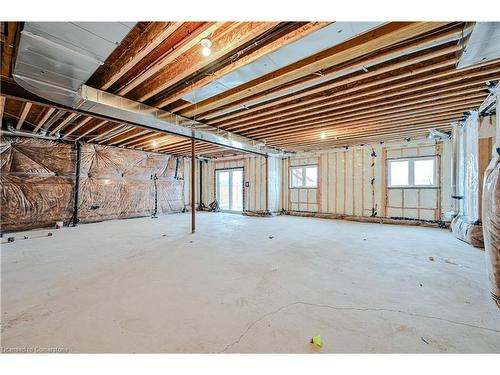 15 Sanford Circle, Springwater, ON - Indoor Photo Showing Basement